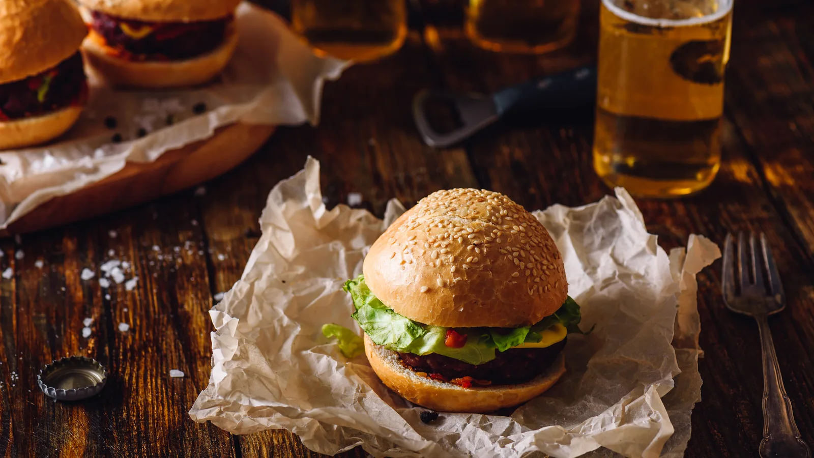 Sydney Burger Went Quiet in West Hempstead. Its Comeback Paperwork Includes a Full Bar.