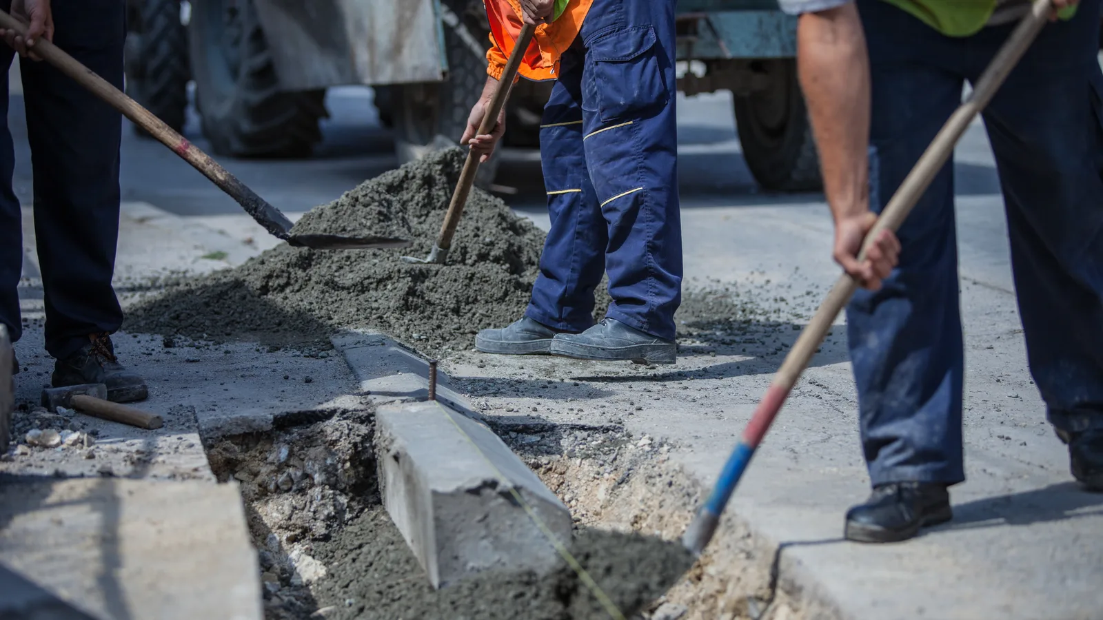 After 23 Years of Asking, Carle Place Watches the Westbury Avenue Rebuild Begin