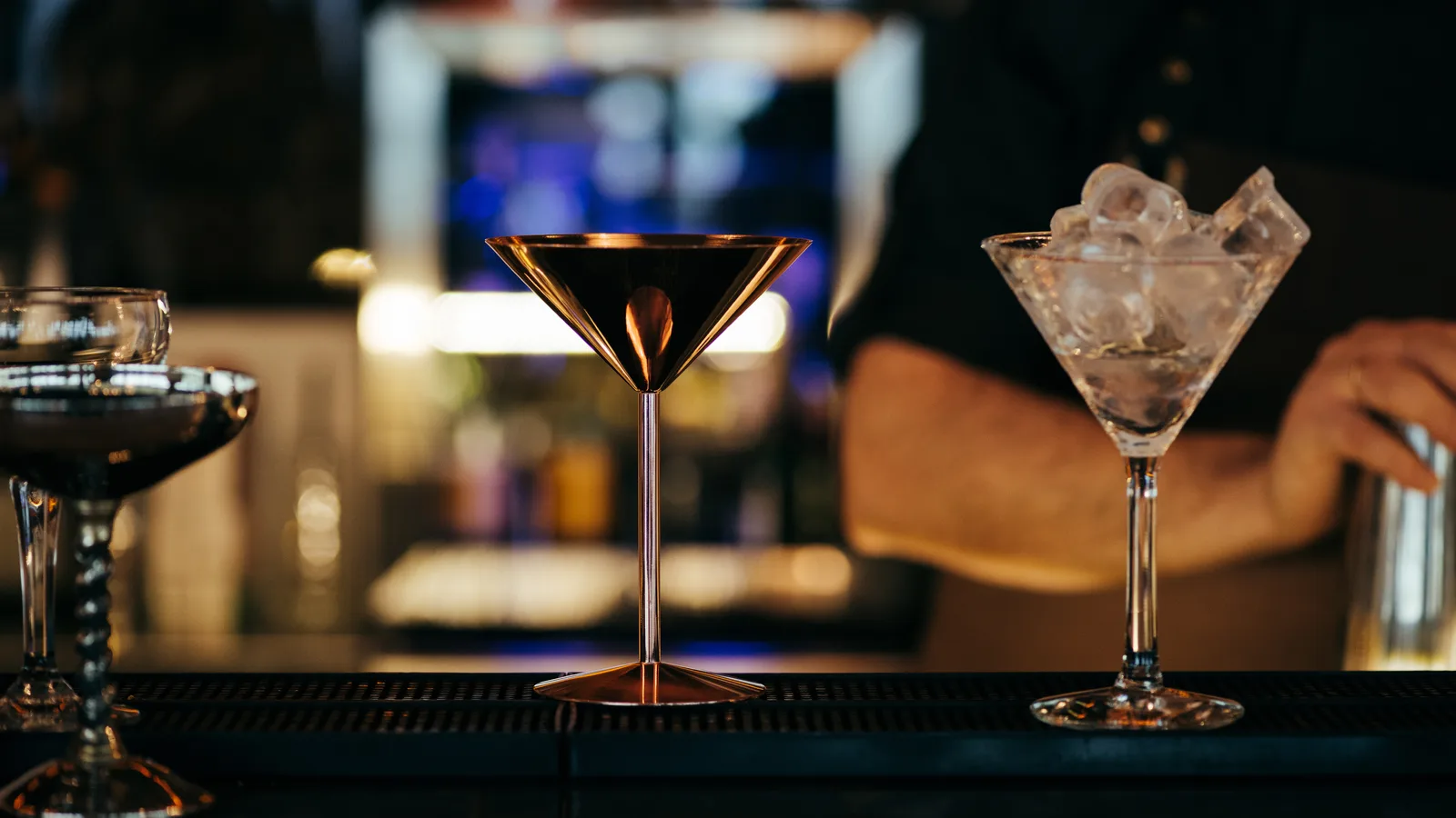 Honey's Bistro, the Glen Head Cafe With a Weekend Alter Ego, Now Has a Full Bar License