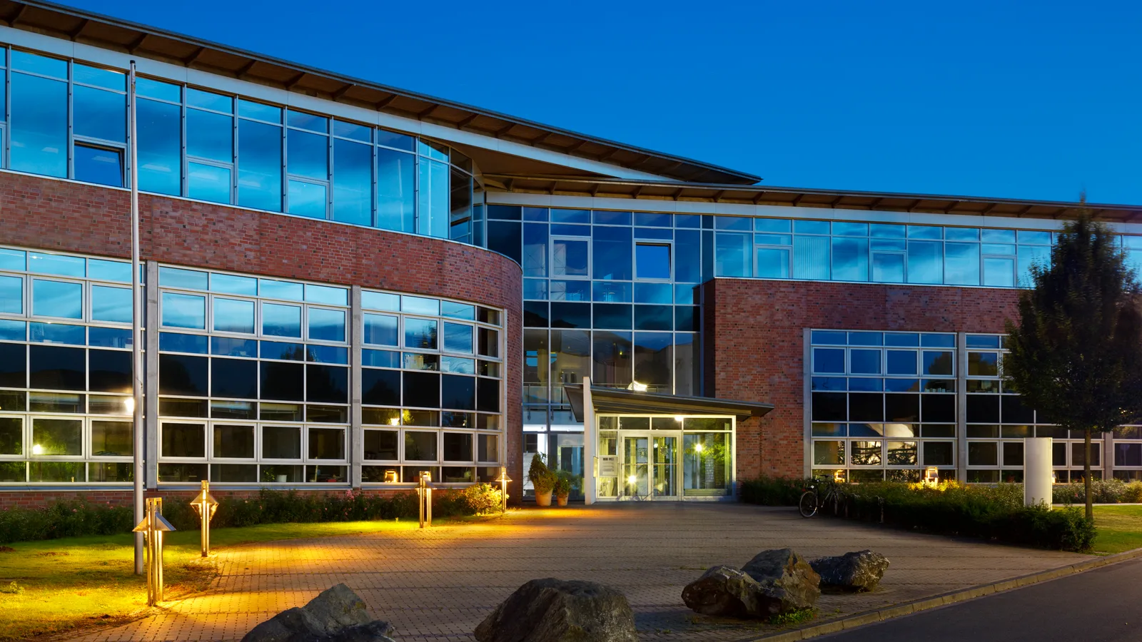 Long Island Office Rents Just Hit an All-Time High. Part of the Reason Is That Offices Are Being Torn Down.