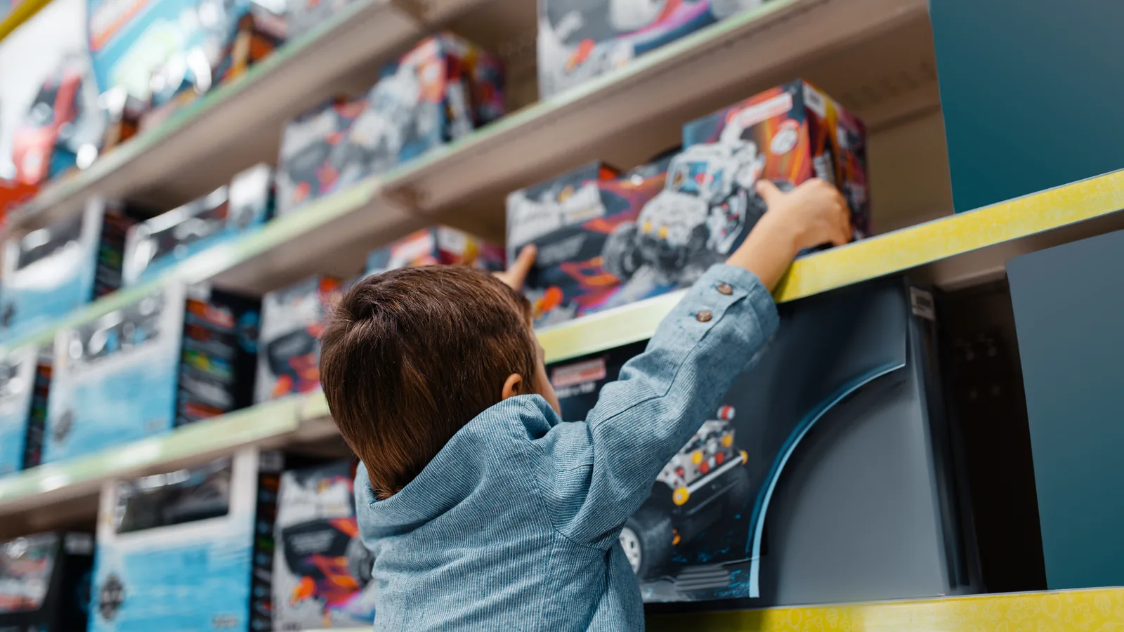 Toys R Us Is Coming Back to Long Island, and It Picked Deer Park