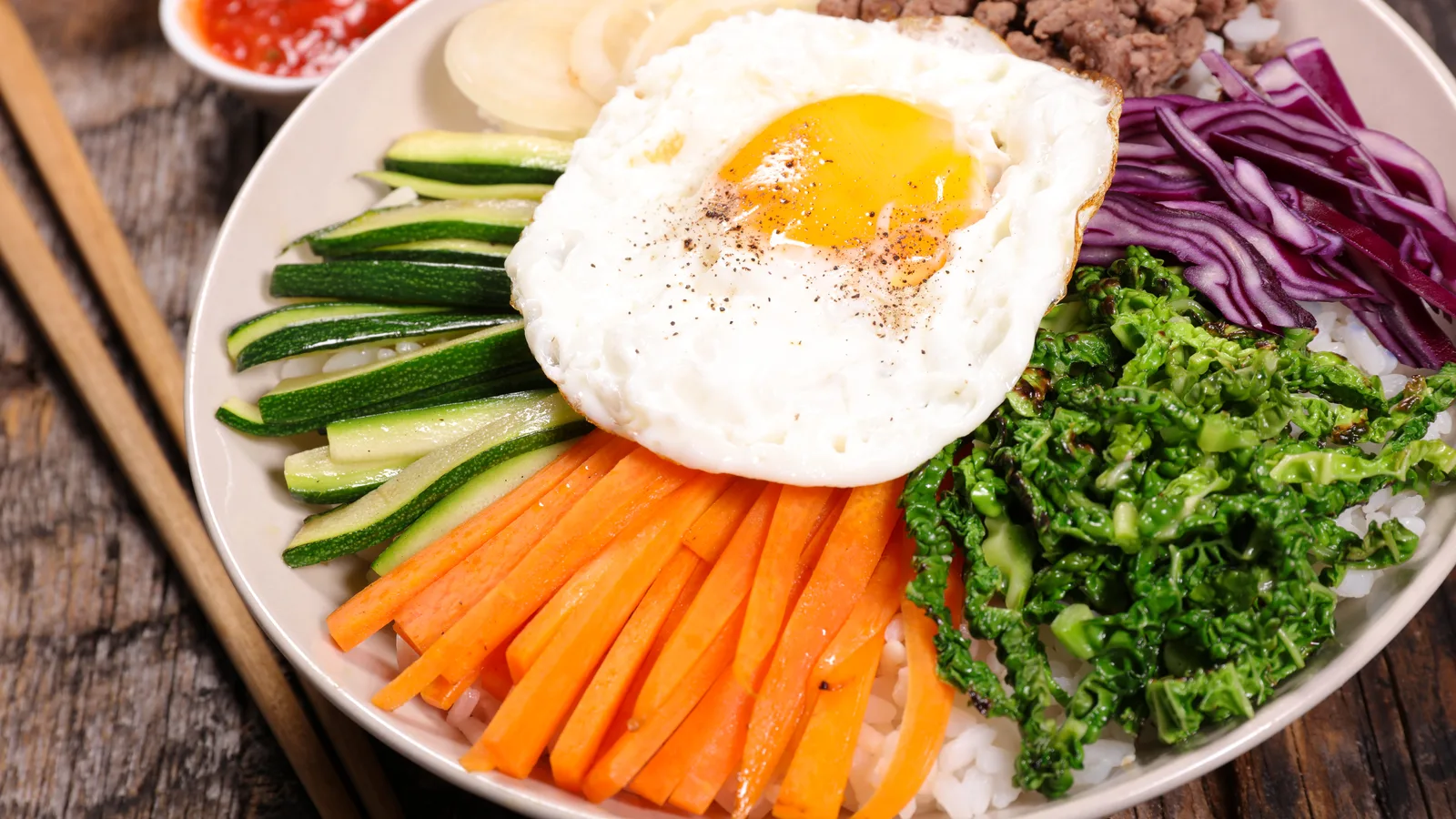 A Queens Strip Mall Took New Hyde Park's Name, and the Food Lineup Explains Why