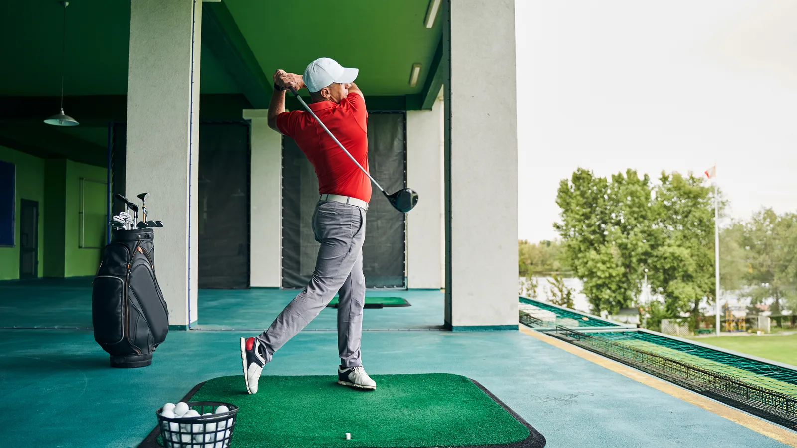 Five Golf Simulators and a Cocktail Bar Are Moving Into the Old OTB on Route 110
