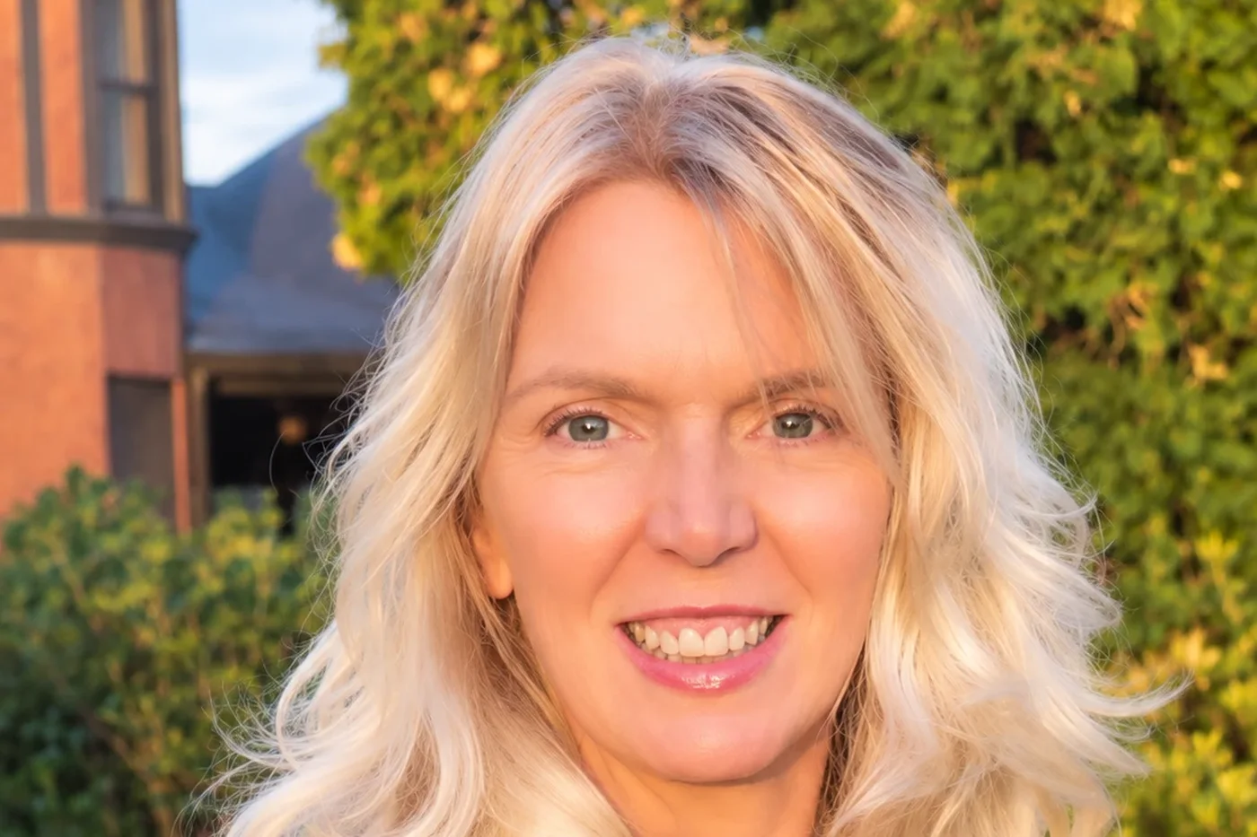 Finding the Cause: Farmingdale's Dr. Beth John on Chiropractic, Nutrition and the Brain