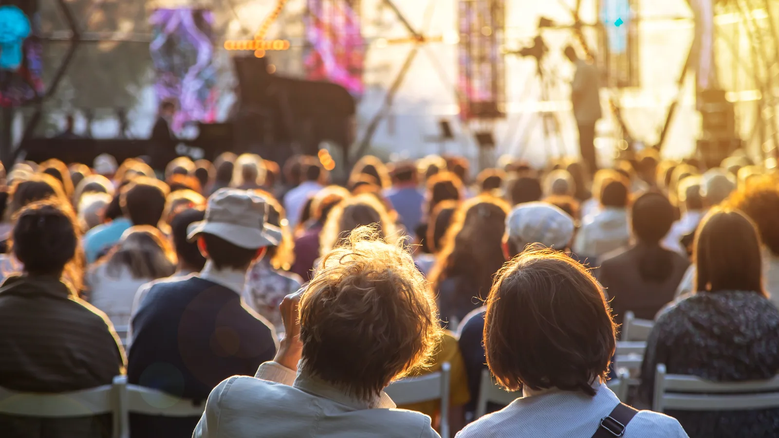 Things to Do on Long Island This Weekend: Willie Nelson at 93, Apple Season Opens and a $400,000 Grand Prix